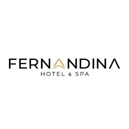 Fernandina Hotel & Spa プエルトアヨラ エクステリア 写真